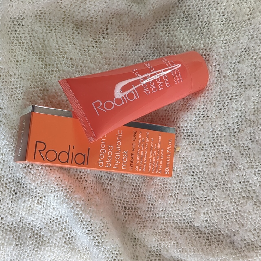 Rodial Dragon’s Blood Hyaluronic Mask, 50ml/1.0fl oz